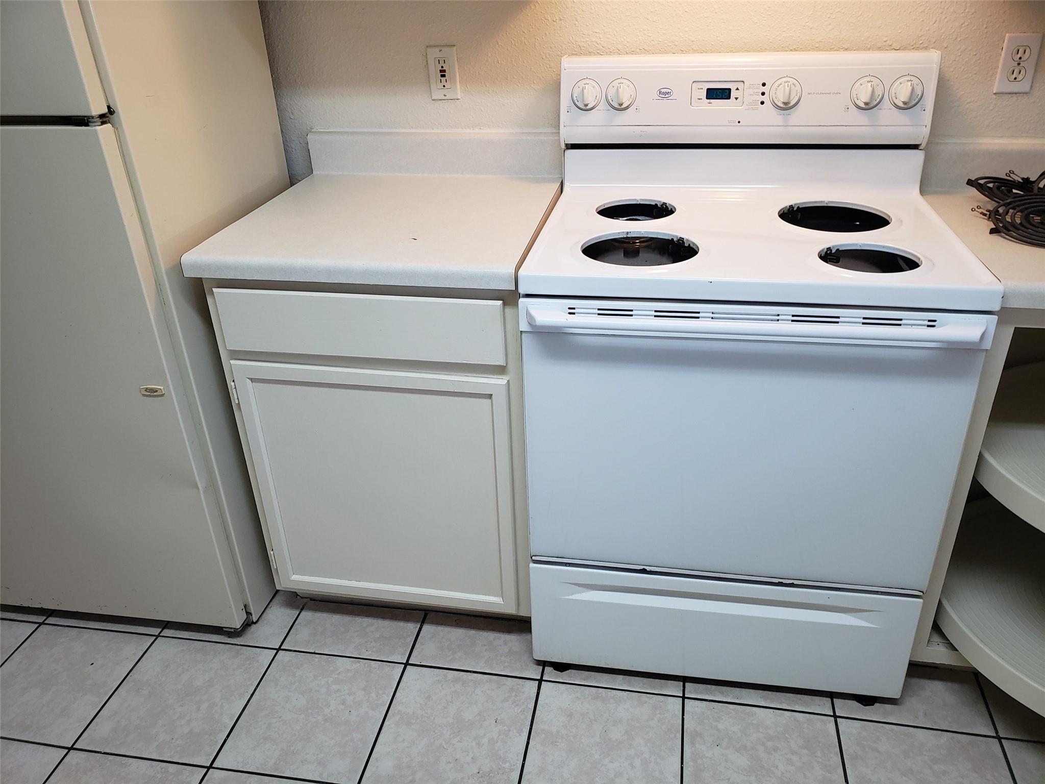 2218 Katy Ln # B, Georgetown, TX 78626