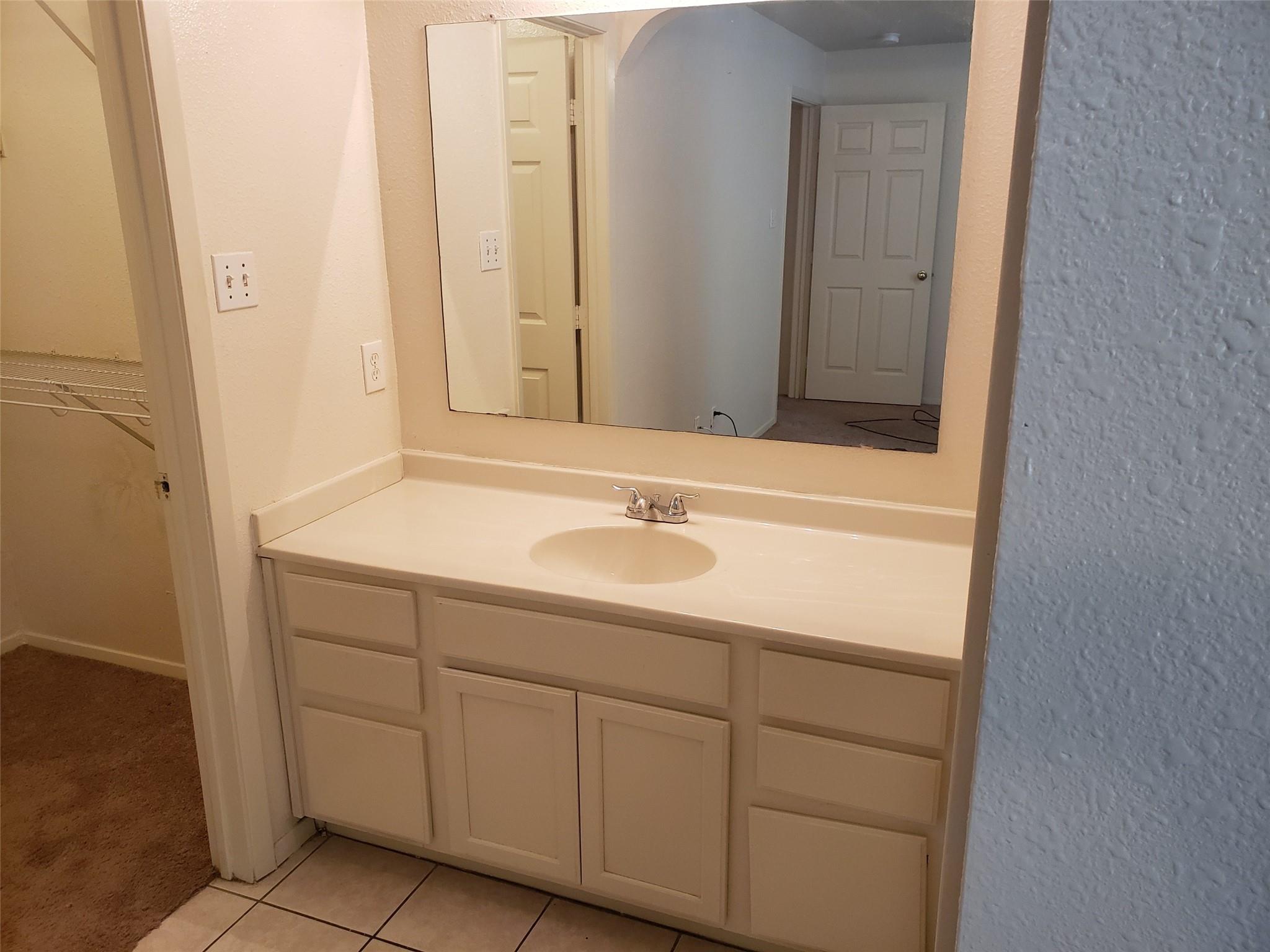 2218 Katy Ln # B, Georgetown, TX 78626