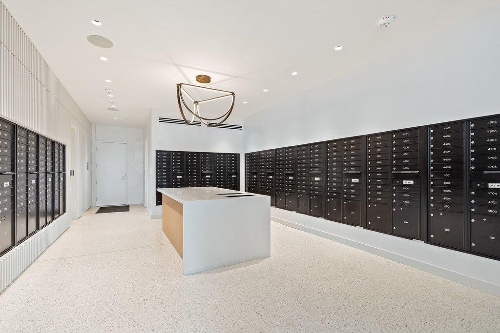 44 East Ave # 2807, Austin, TX 78701