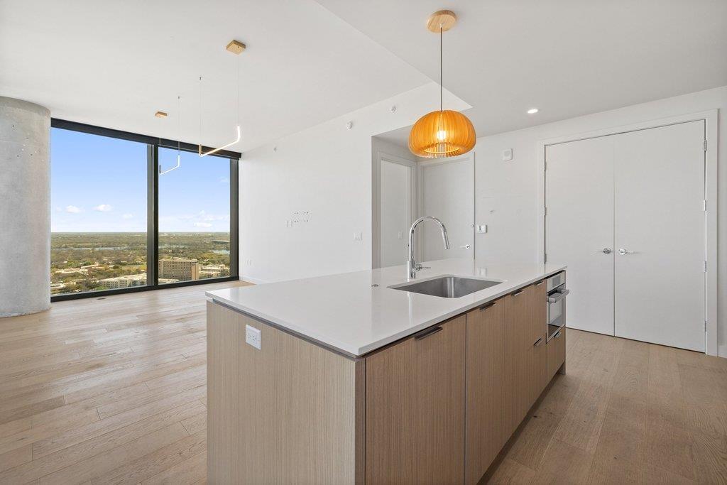 44 East Ave # 2807, Austin, TX 78701