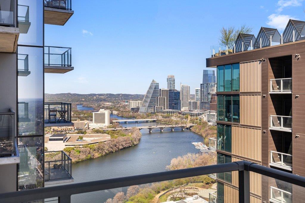44 East Ave # 2807, Austin, TX 78701
