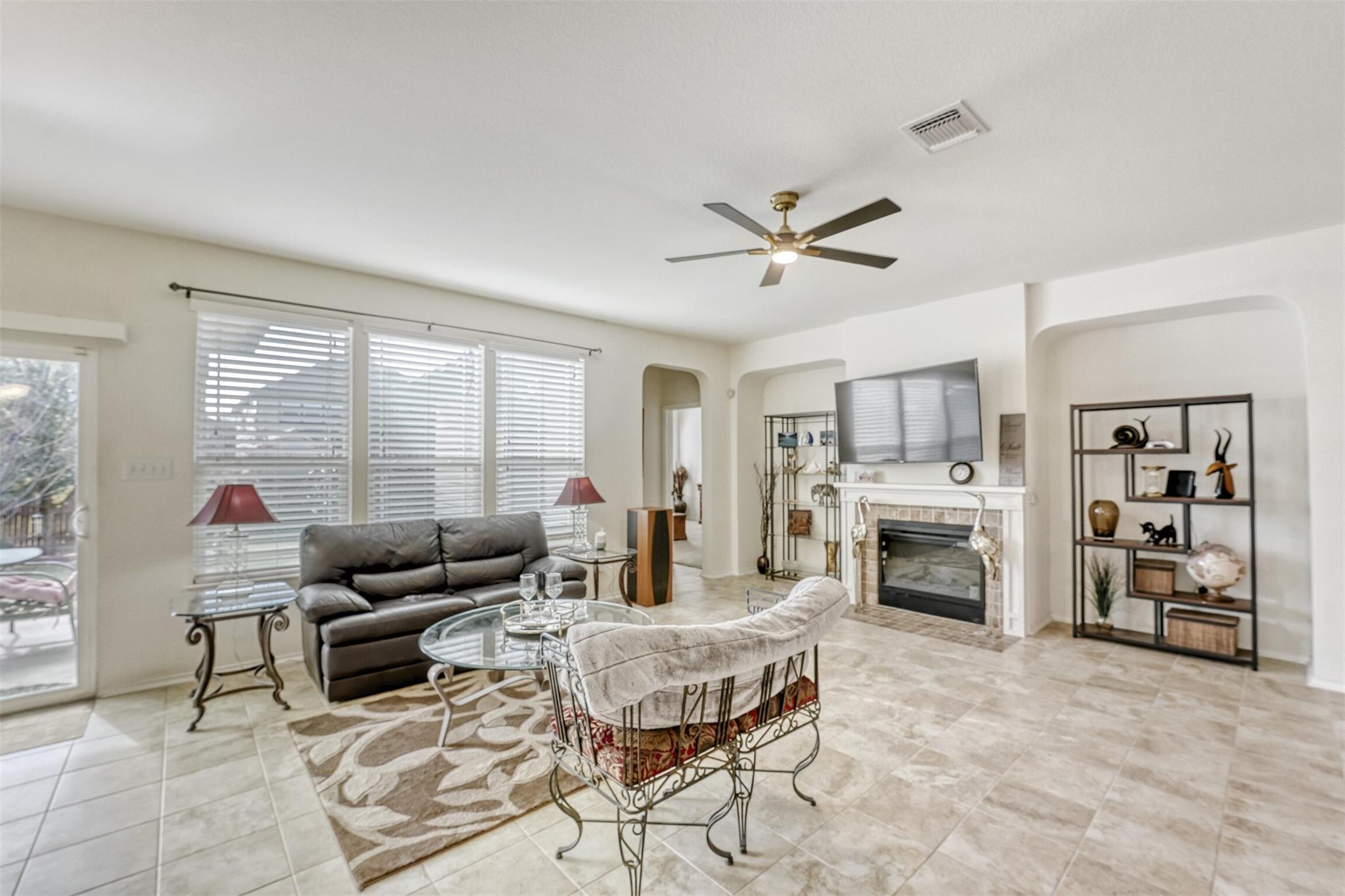 335 Alamosa Dr, Georgetown, TX 78626