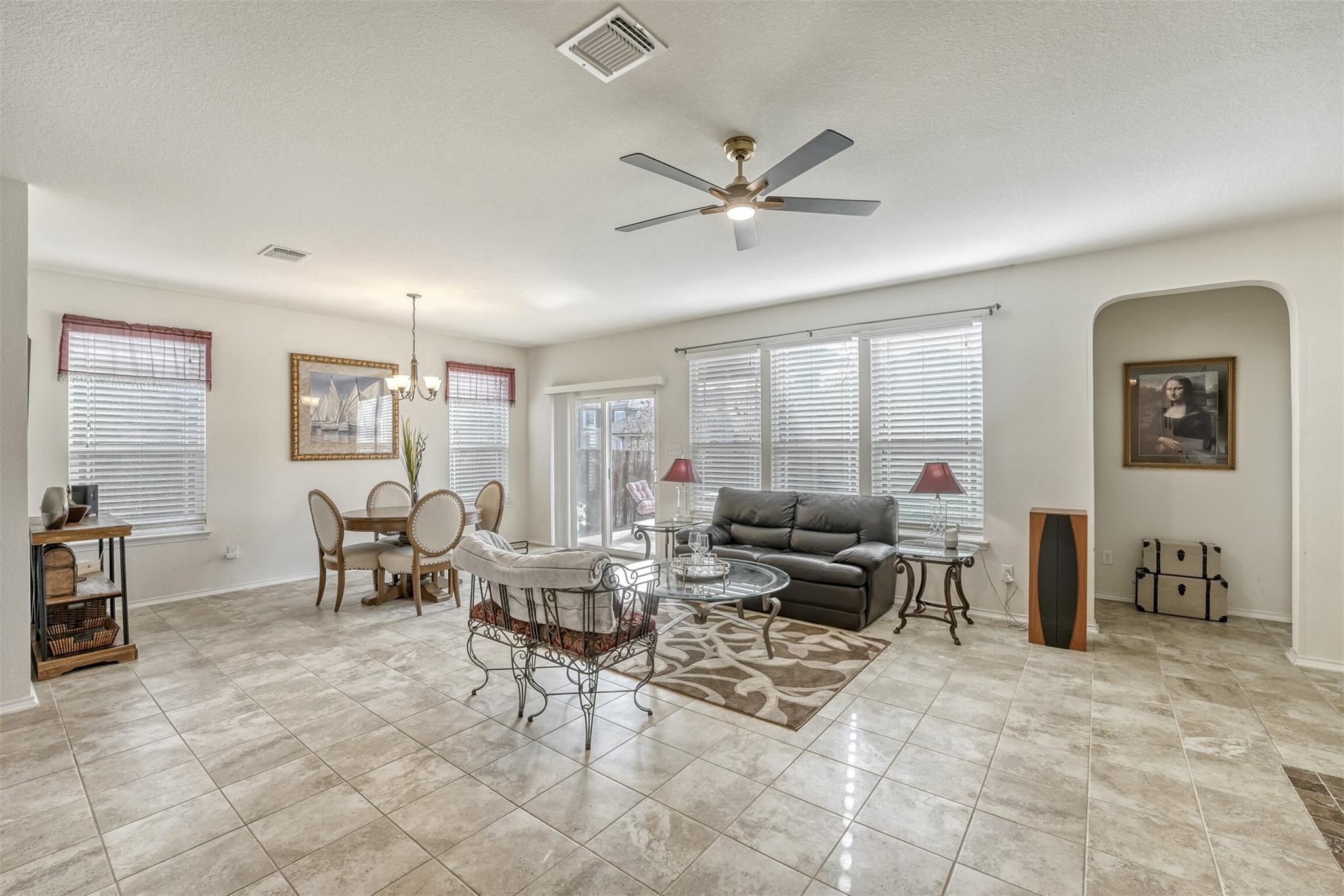 335 Alamosa Dr, Georgetown, TX 78626