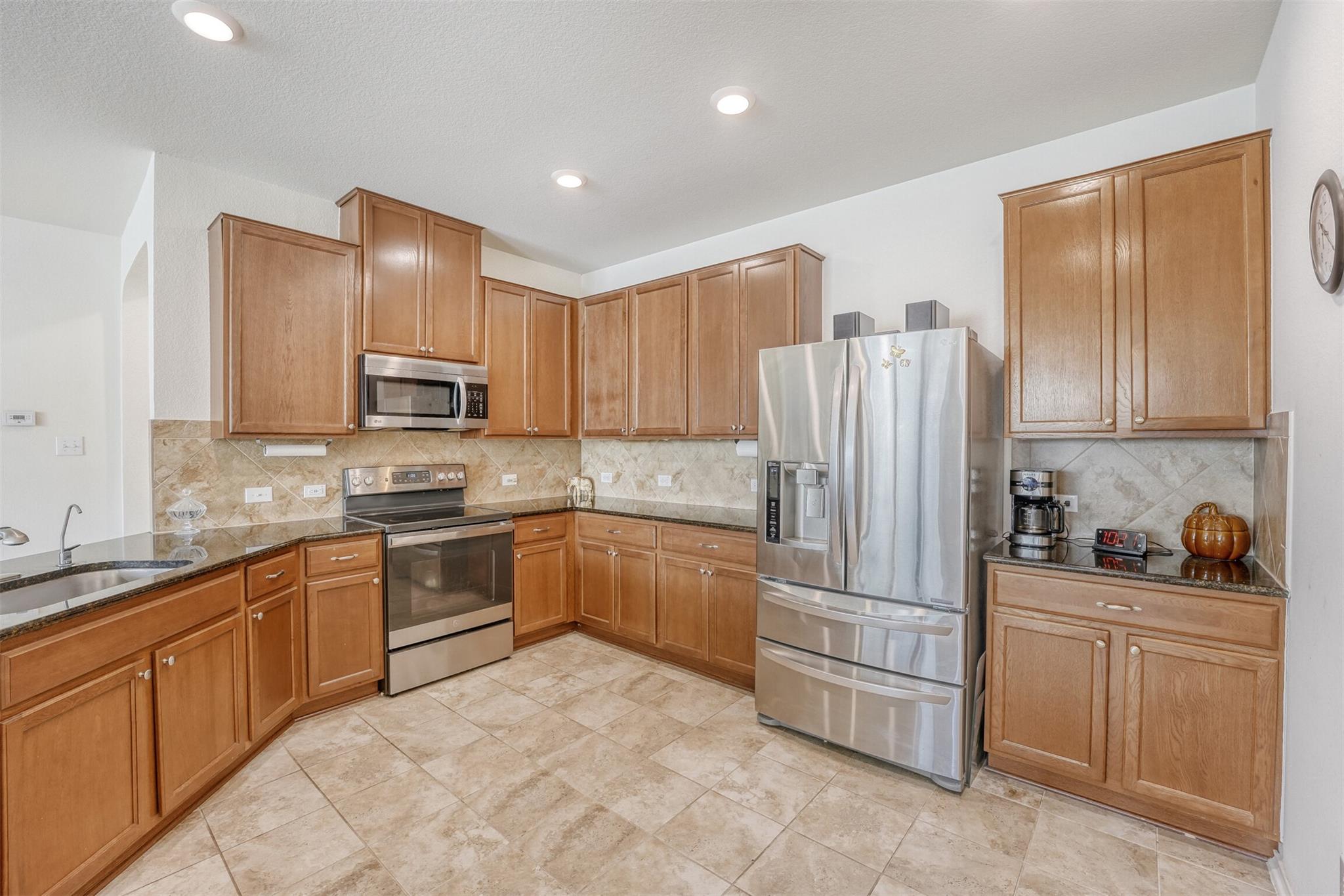 335 Alamosa Dr, Georgetown, TX 78626