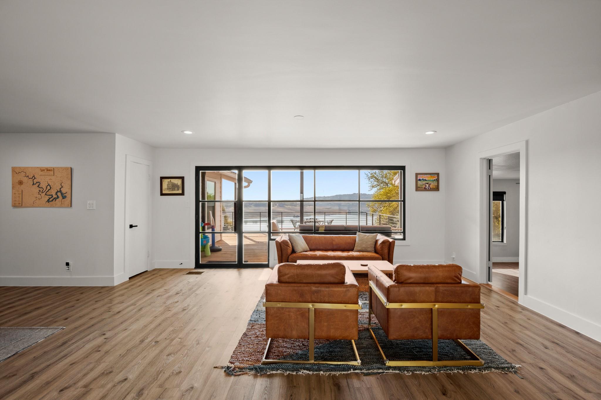 1405 Cat Hollow Club Dr, Spicewood, TX 78669