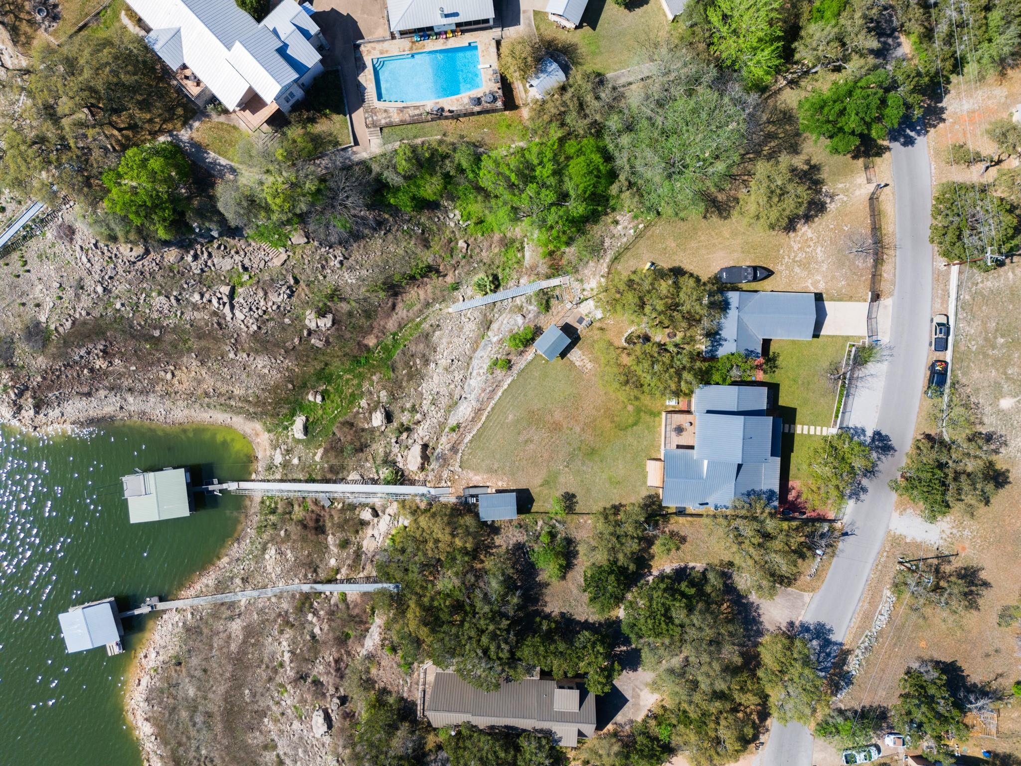 1405 Cat Hollow Club Dr, Spicewood, TX 78669