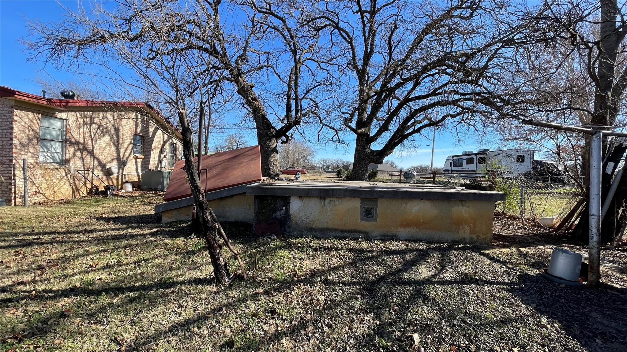 909 Fannin St, Nocona, TX 76255