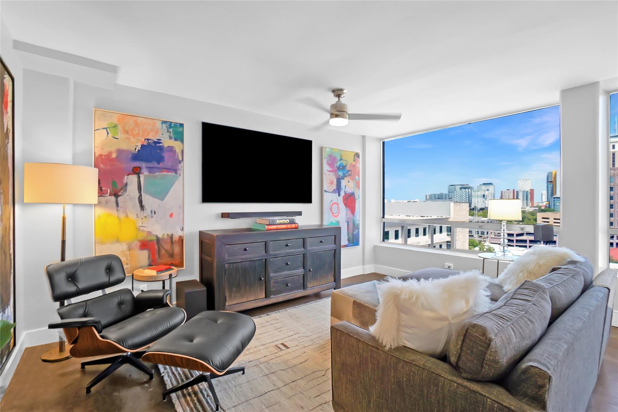 1212 Guadalupe St # 1004, Austin, TX 78701