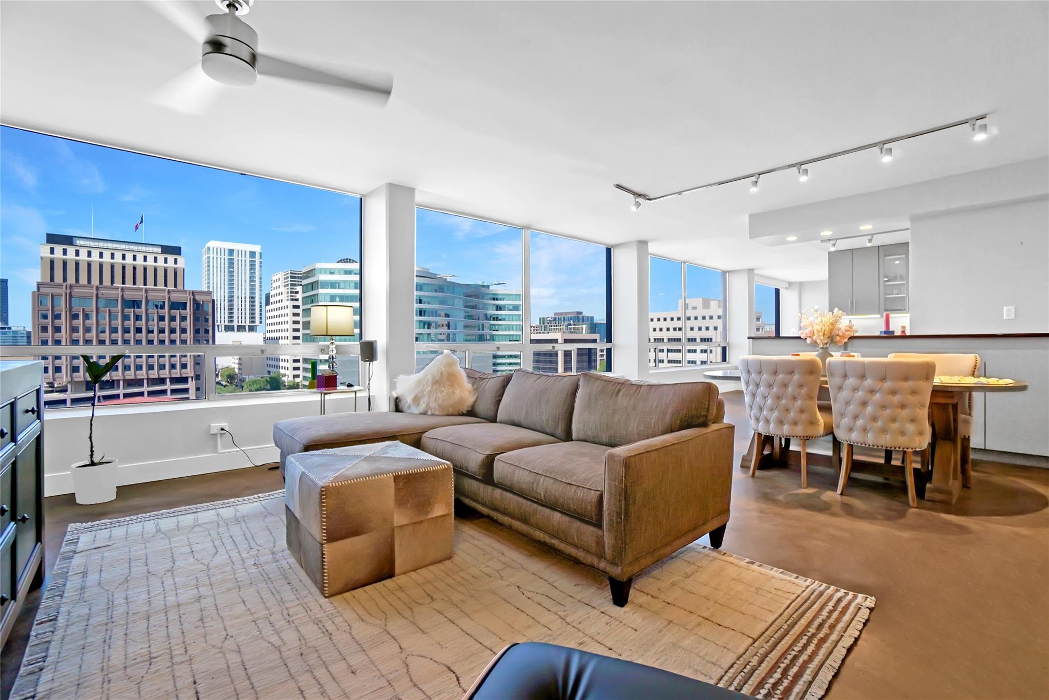 1212 Guadalupe St # 1004, Austin, TX 78701