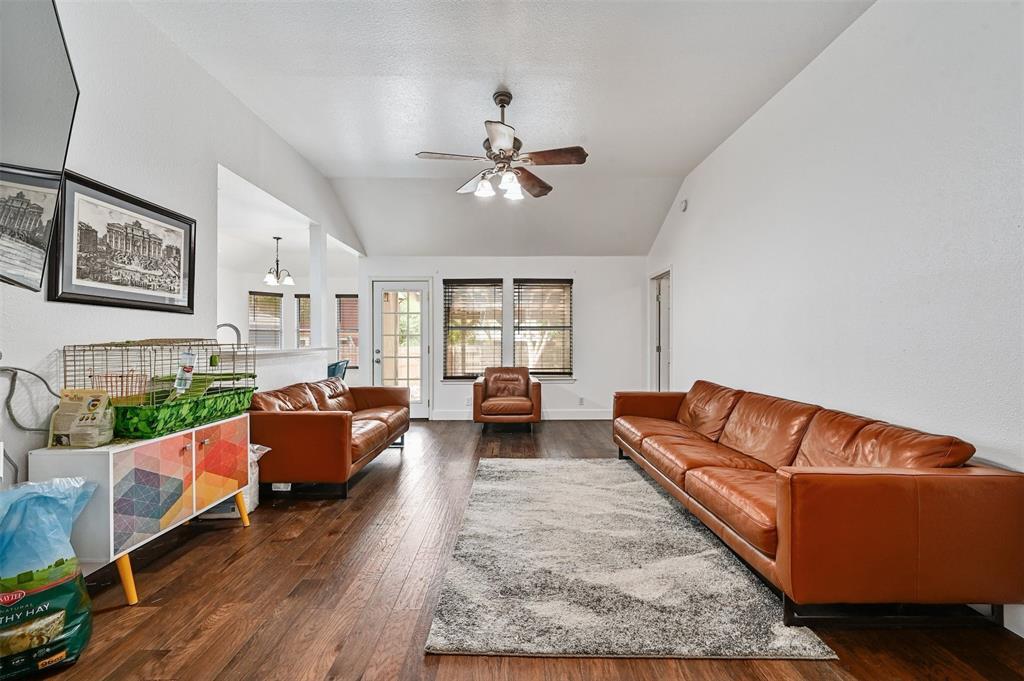 610 Basil Dr, Buda, TX 78610