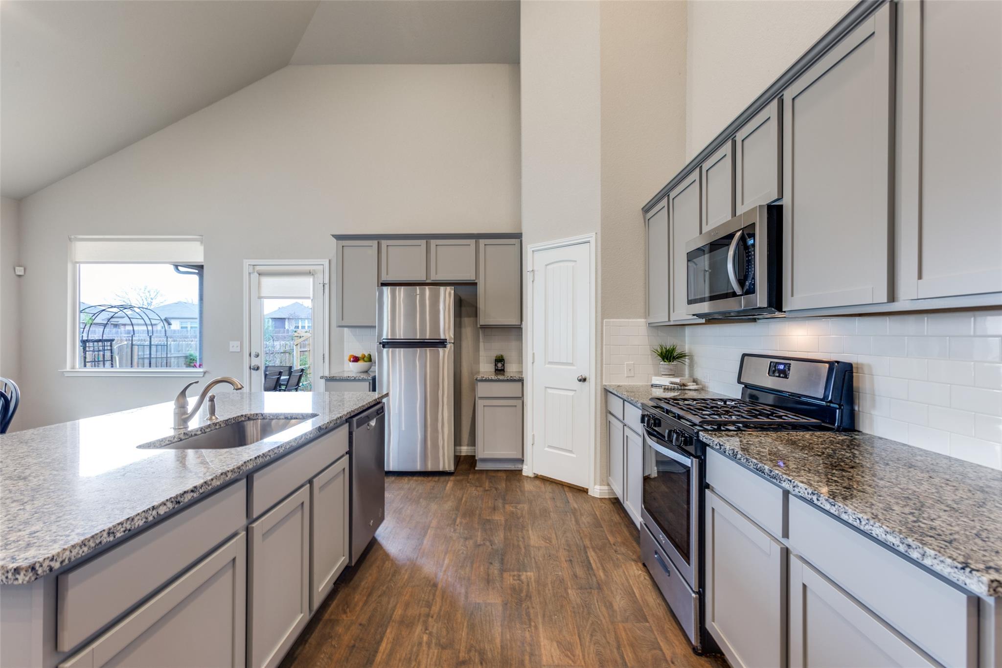 111 Rainmaker Cv, Bastrop, TX 78602