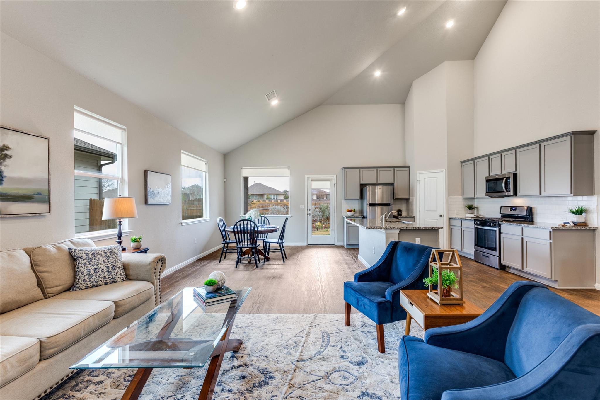 111 Rainmaker Cv, Bastrop, TX 78602