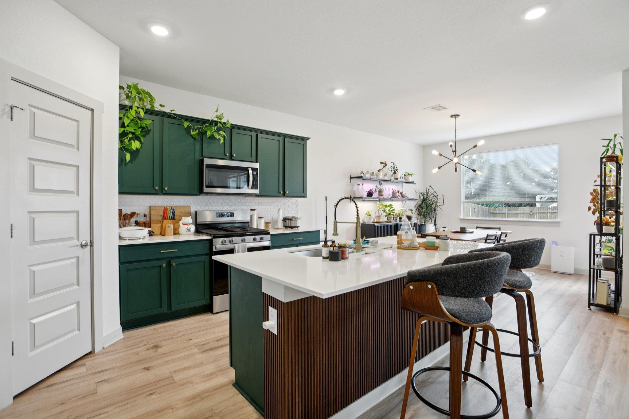 204 Cupreata Ln, Leander, TX 78641