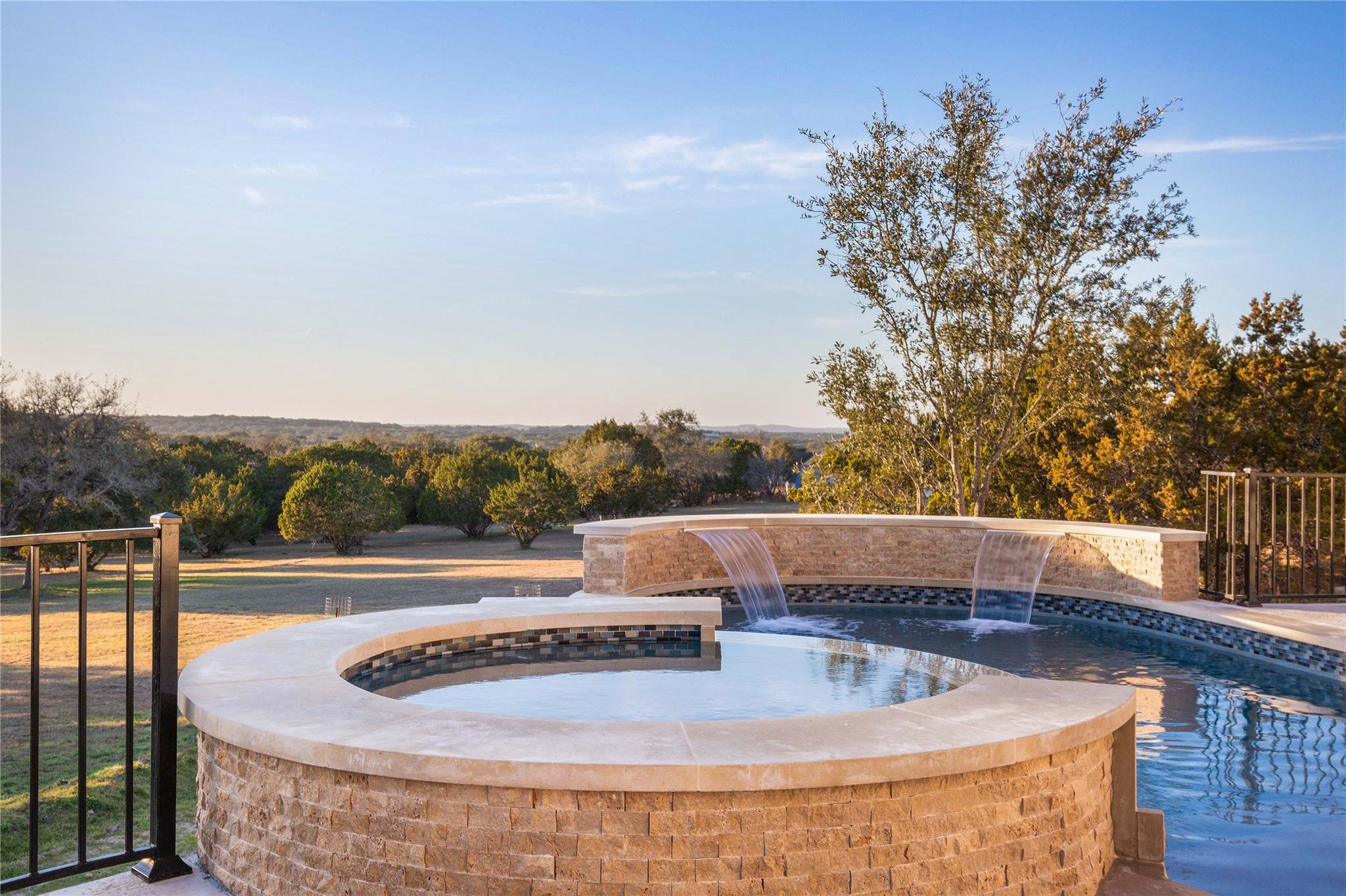 11209 Southwest Oaks Dr, Austin, TX 78737