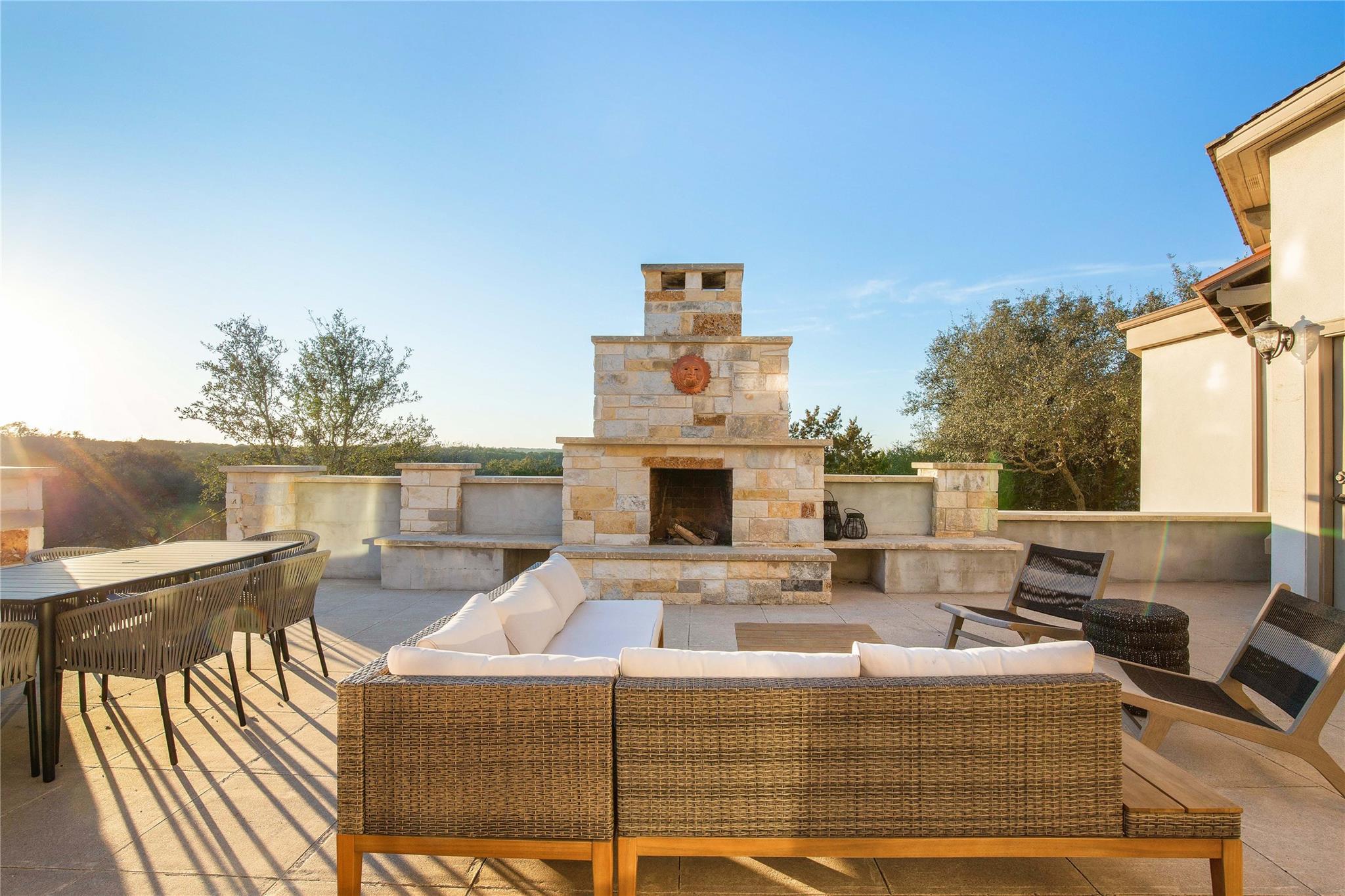 11209 Southwest Oaks Dr, Austin, TX 78737