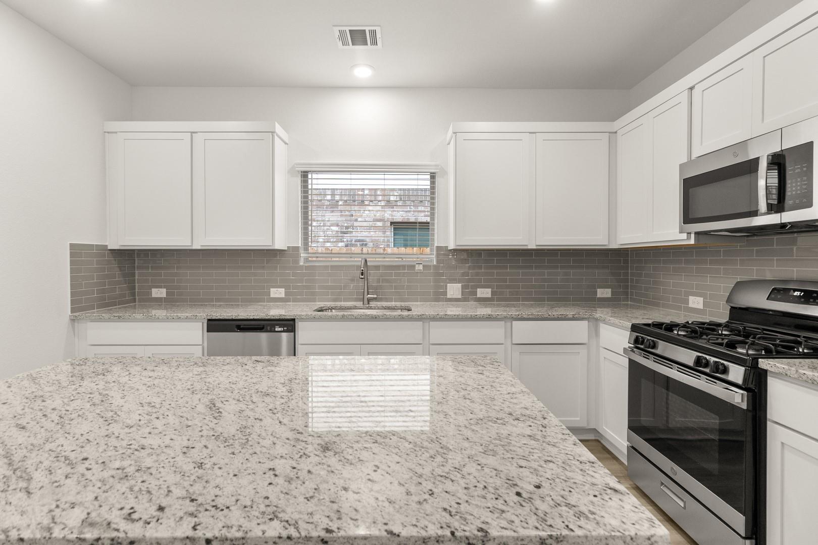 18605 Emu, Manor, TX 78653