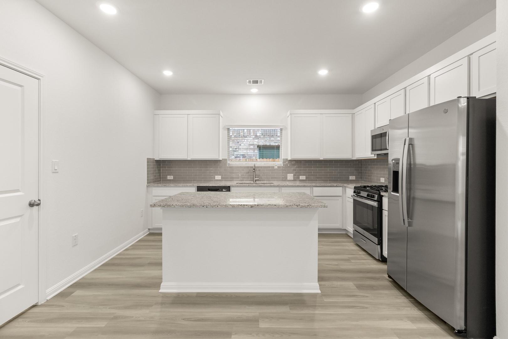 18605 Emu, Manor, TX 78653