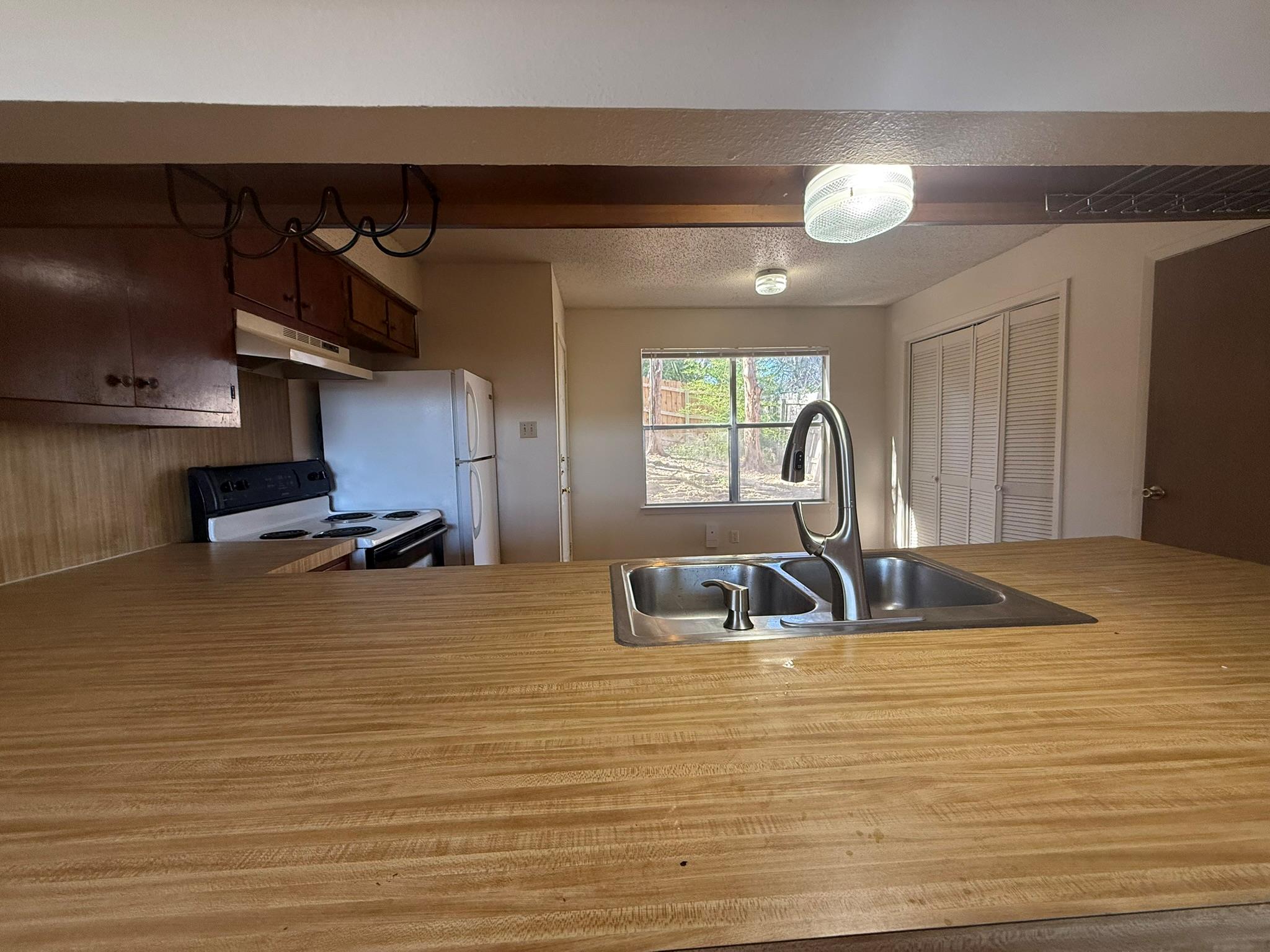 8102 Dunn St # A, Austin, TX 78745