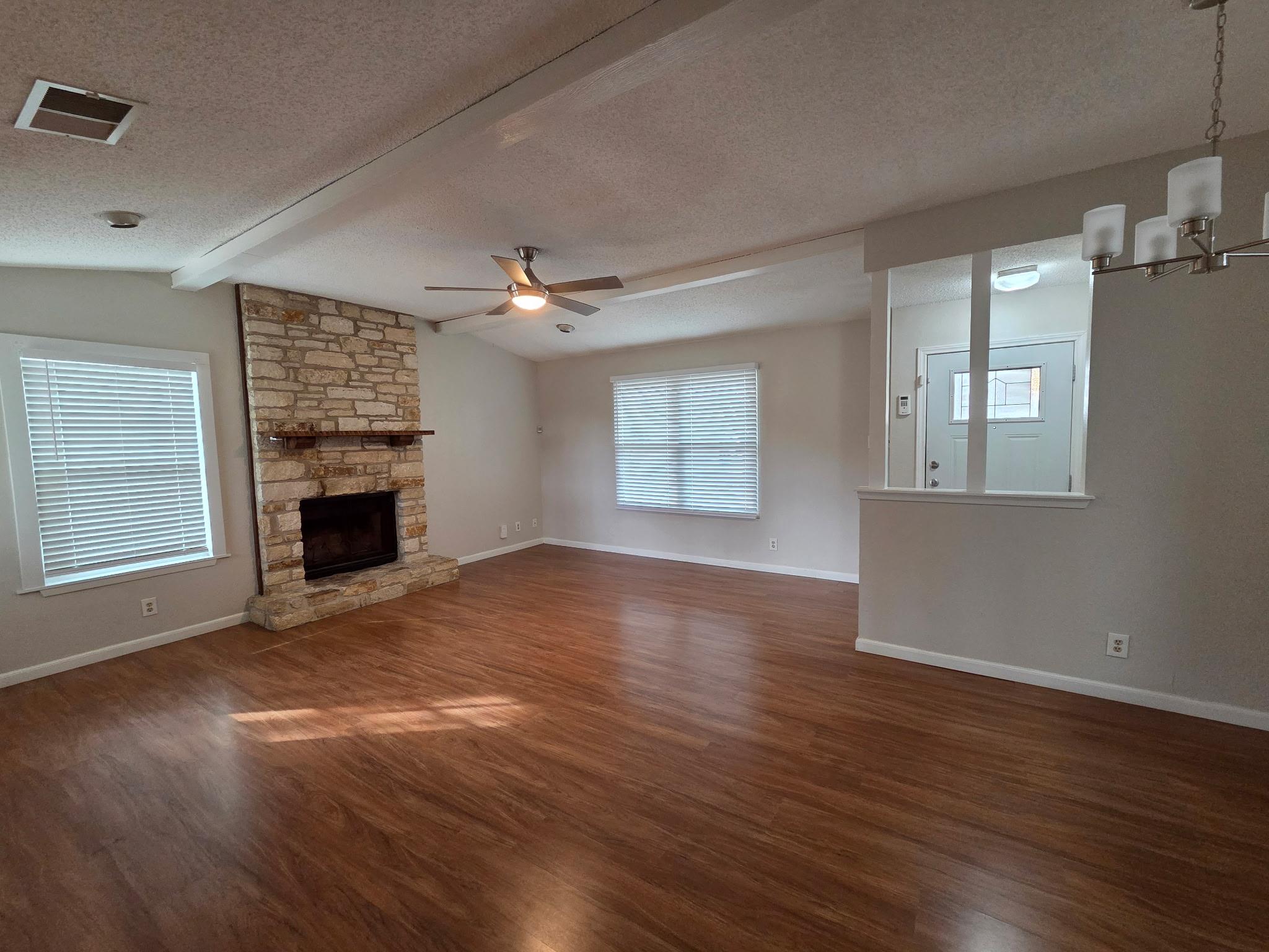 11303B Ptarmigan Cv # B, Austin, TX 78758