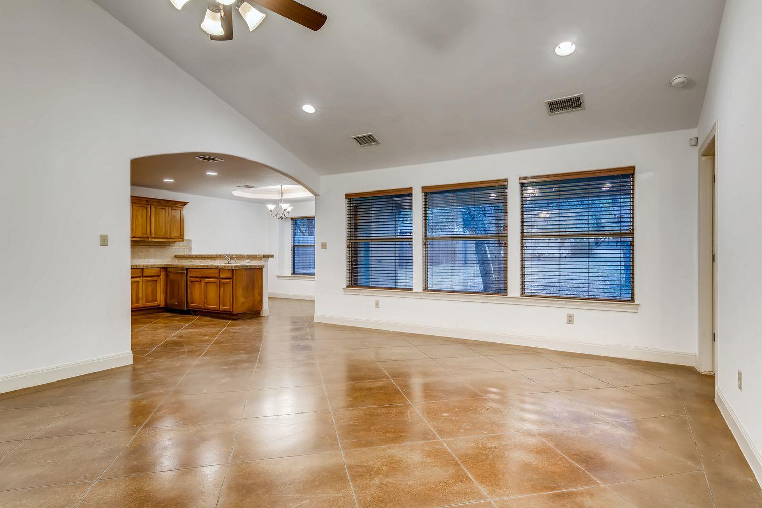 300 Venture Blvd S, Point Venture, TX 78645