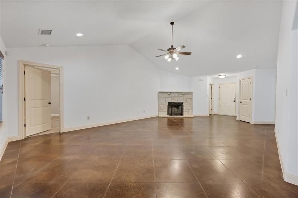 300 Venture Blvd S, Point Venture, TX 78645