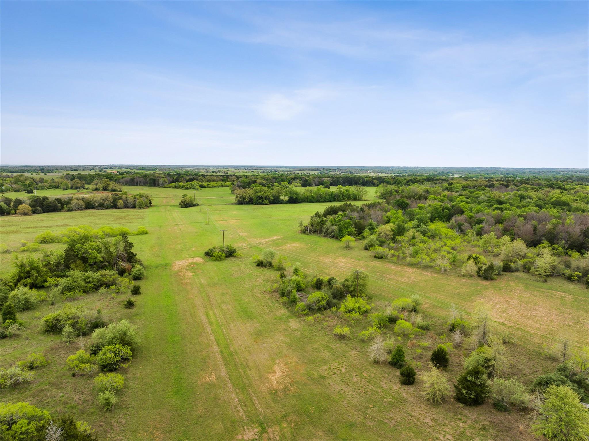 4822 Fm 1624 Rd, Lexington, TX 78947