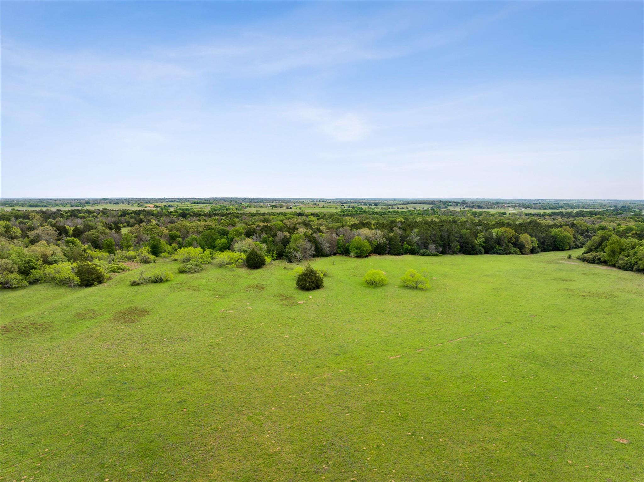 4822 Fm 1624 Rd, Lexington, TX 78947