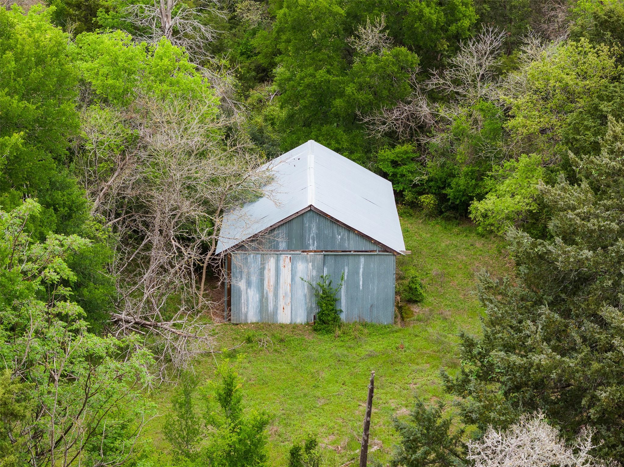 4822 Fm 1624 Rd, Lexington, TX 78947