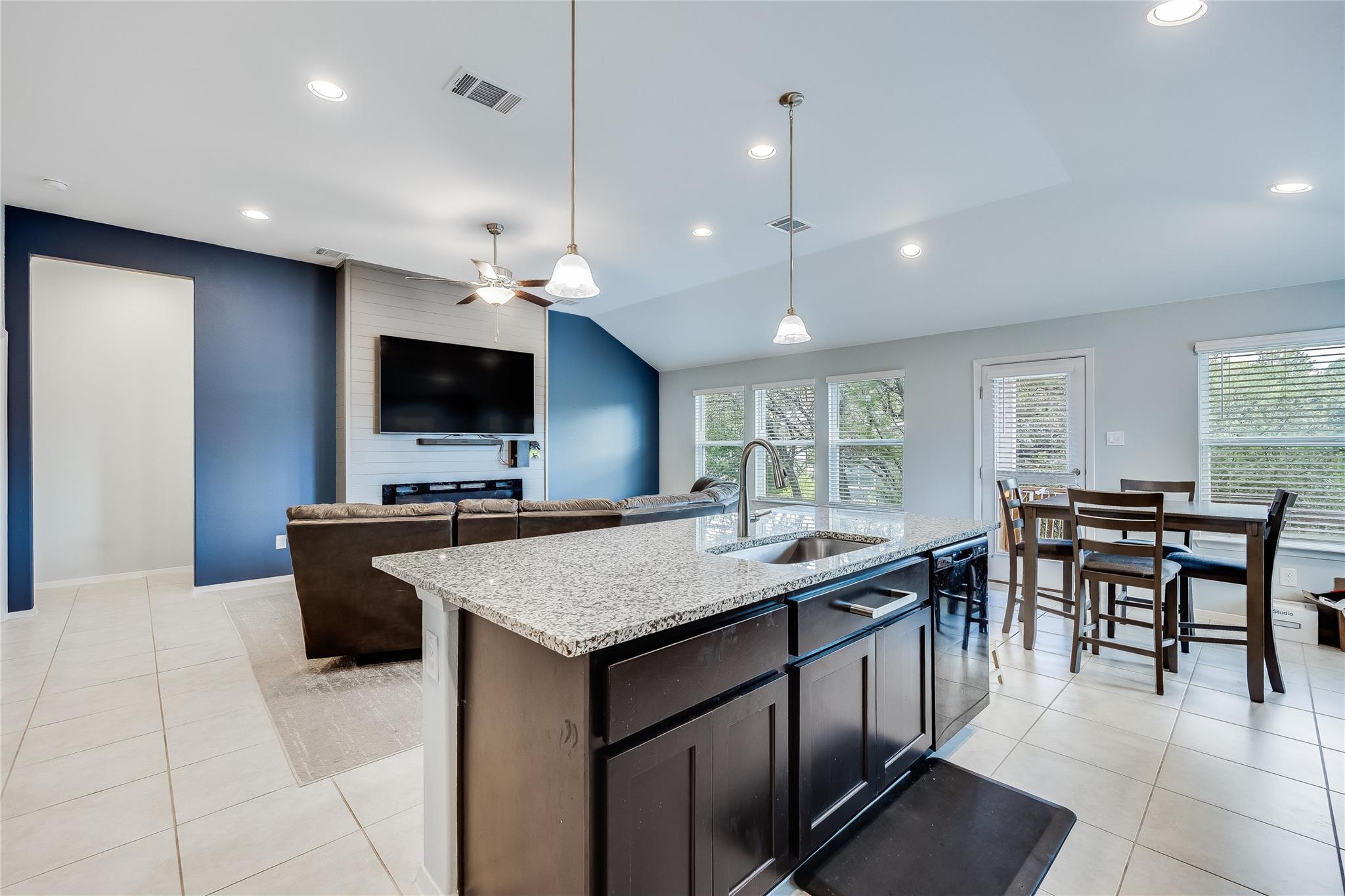 21302 Santa Rosa Ave, Lago Vista, TX 78645