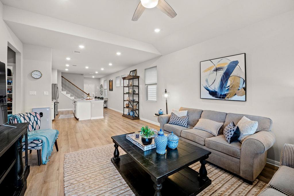 2417 Roosevelt Rd, Leander, TX 78641