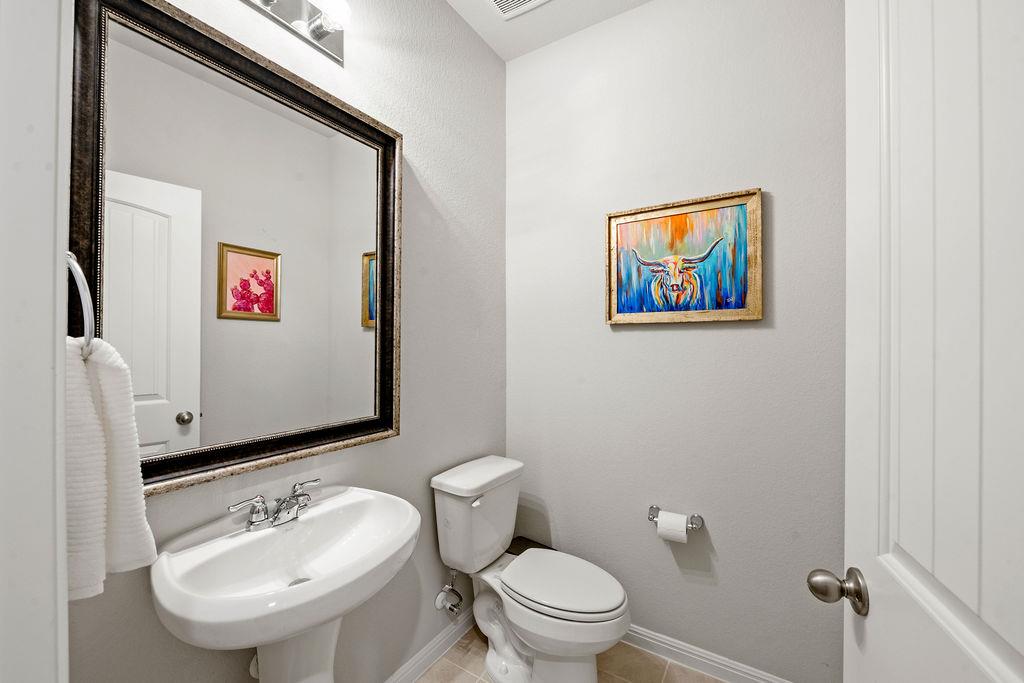 2417 Roosevelt Rd, Leander, TX 78641