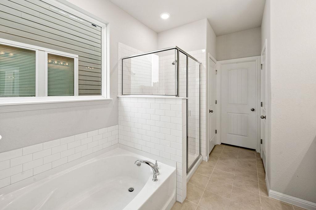 2417 Roosevelt Rd, Leander, TX 78641