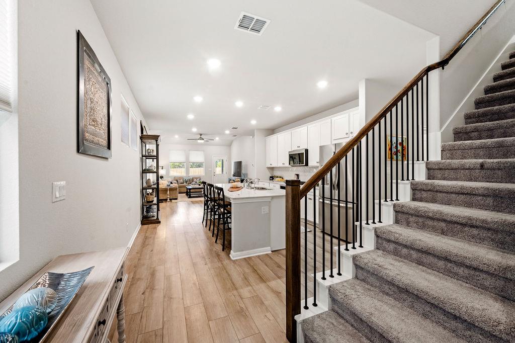 2417 Roosevelt Rd, Leander, TX 78641