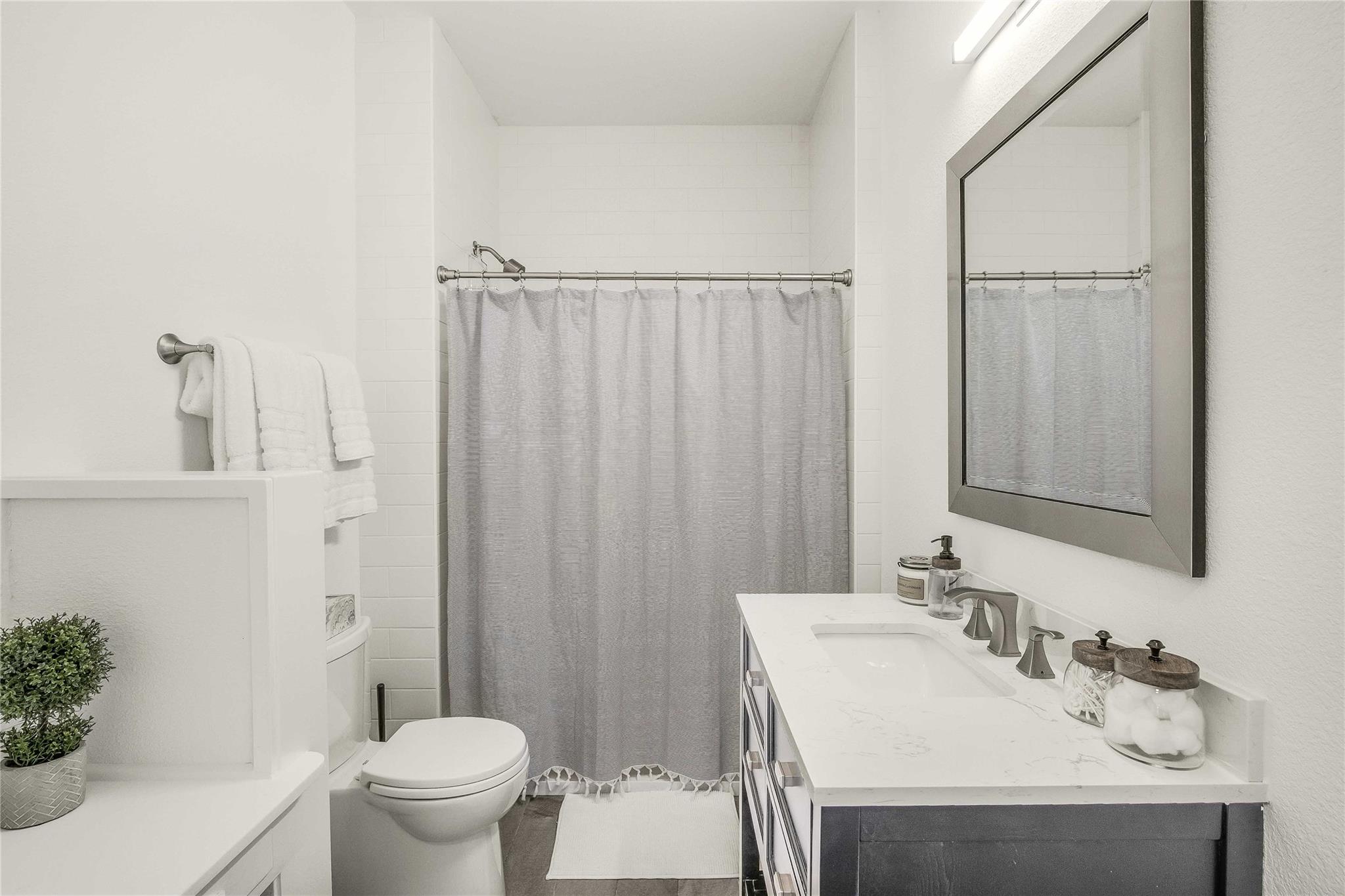 707 Highland Ave, Austin, TX 78703