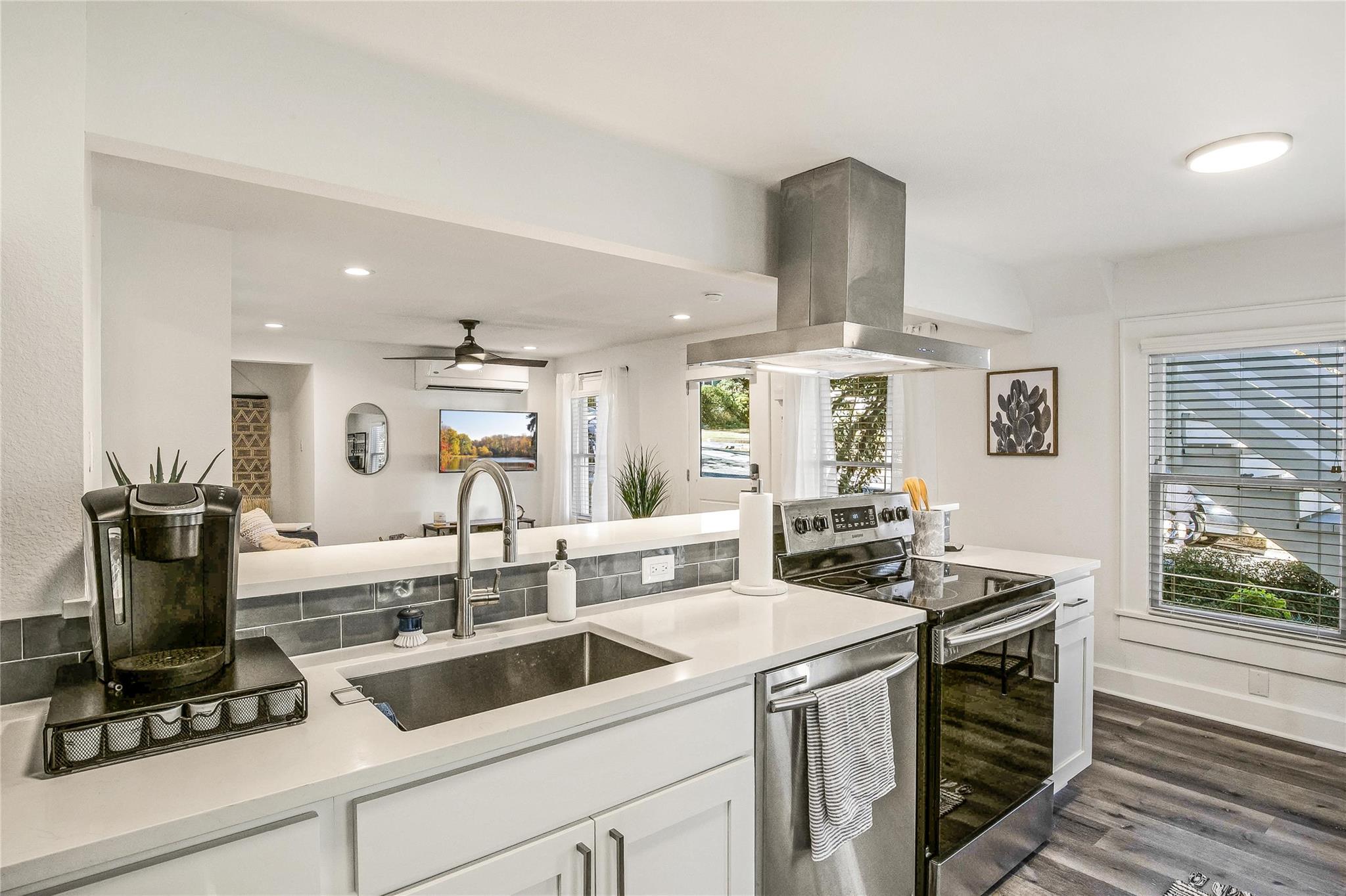 707 Highland Ave, Austin, TX 78703