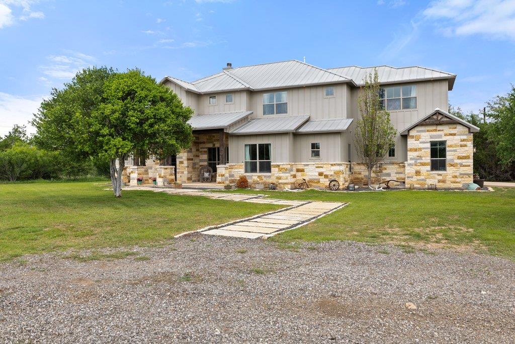 3830 Outback Trl, Spicewood, TX 78669