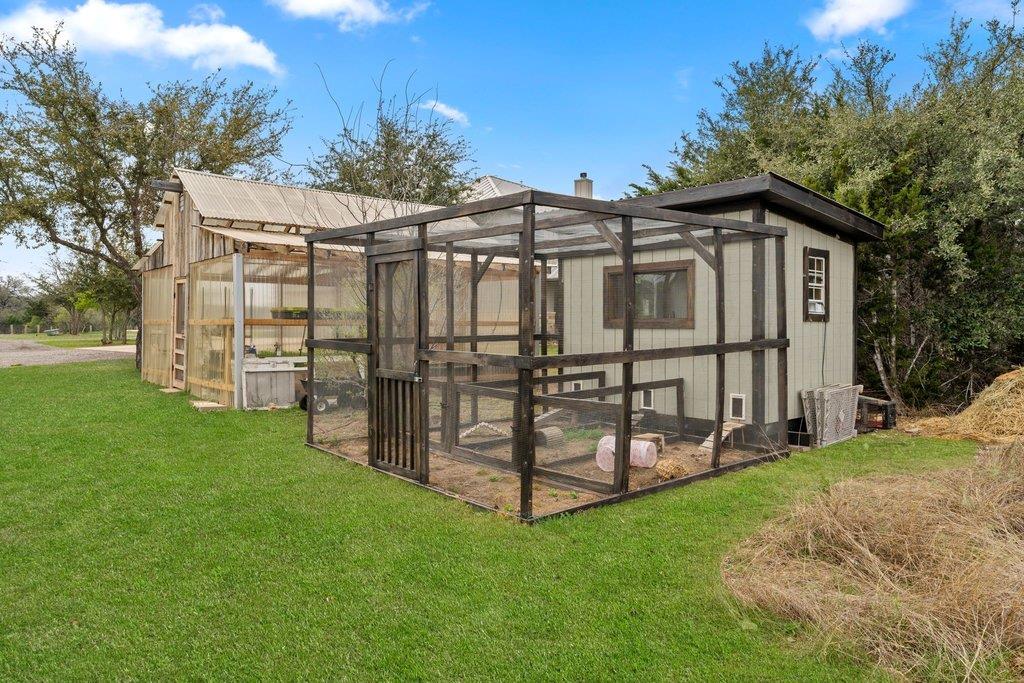 3830 Outback Trl, Spicewood, TX 78669