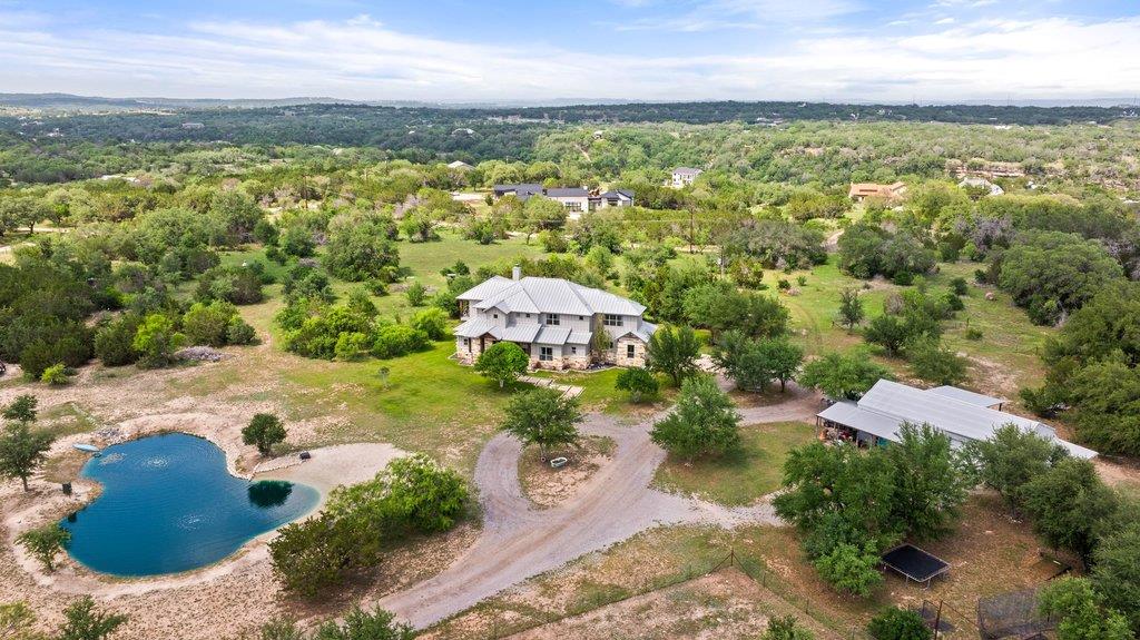 3830 Outback Trl, Spicewood, TX 78669