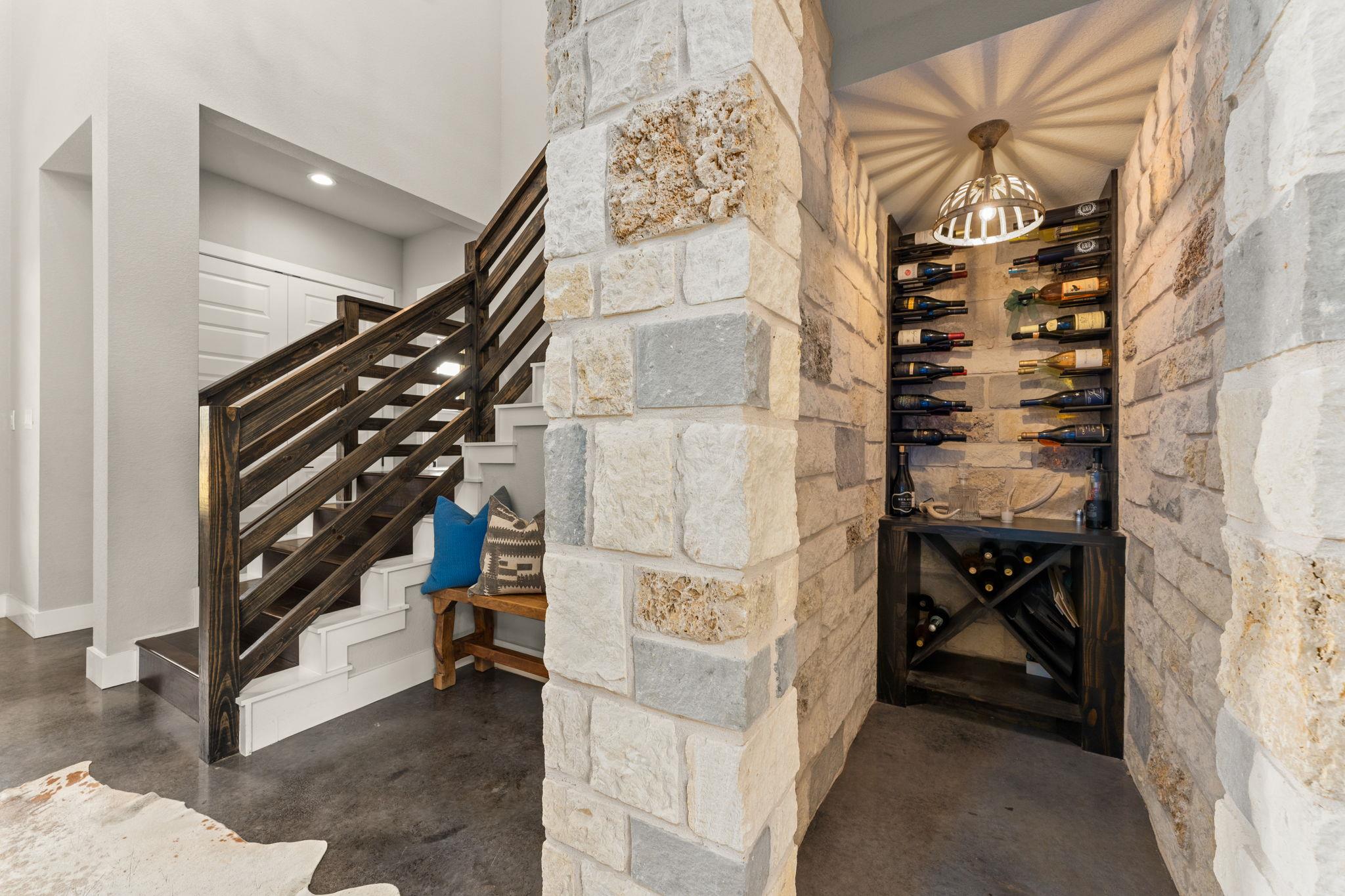 3830 Outback Trl, Spicewood, TX 78669