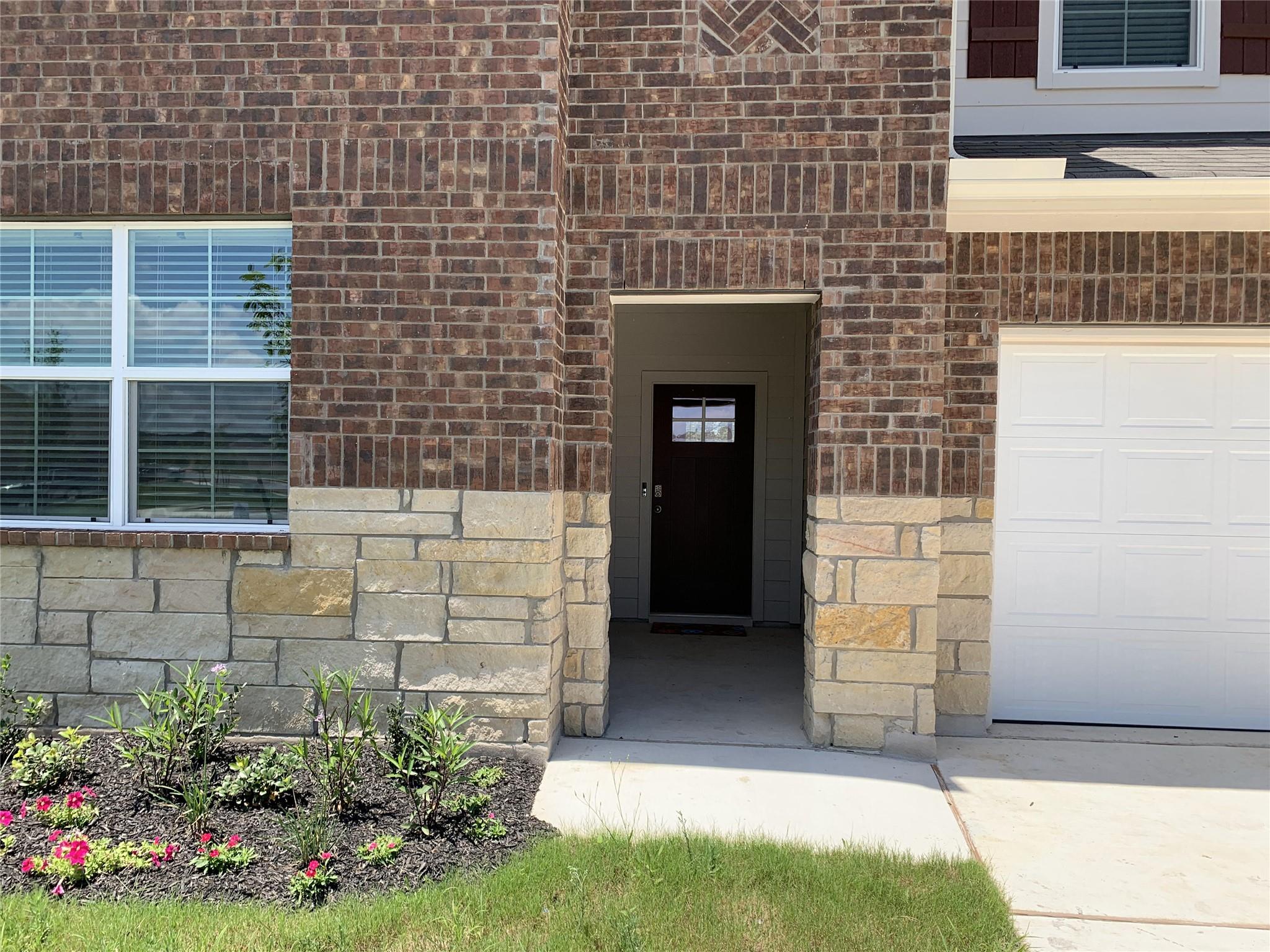 100 Royal Palm Way, Leander, TX 78641