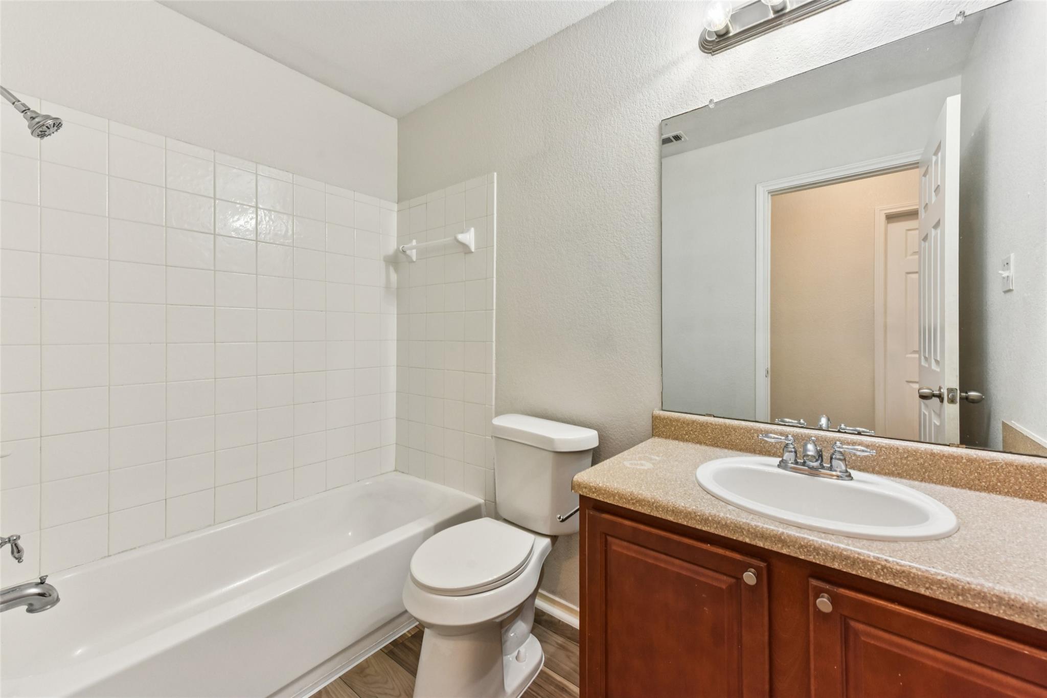 745 Covent Dr, Kyle, TX 78640