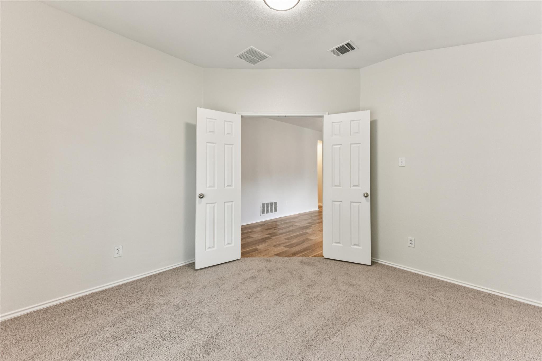 745 Covent Dr, Kyle, TX 78640