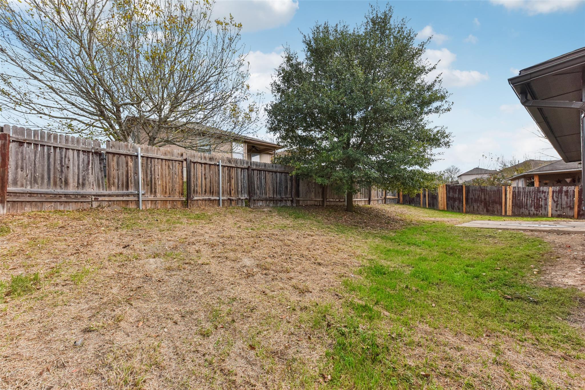 745 Covent Dr, Kyle, TX 78640