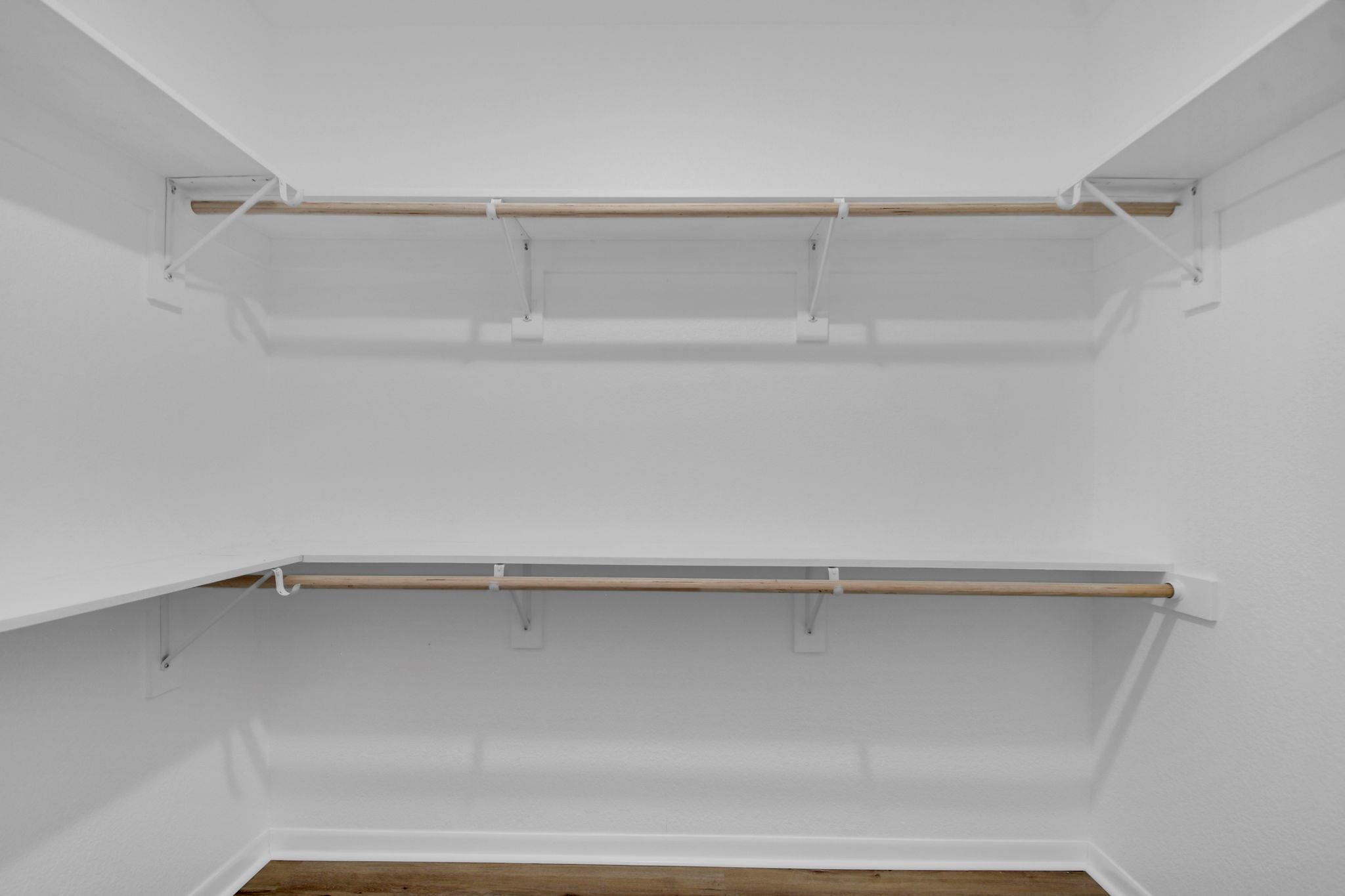 1004 E Fannin St, Luling, TX 78648