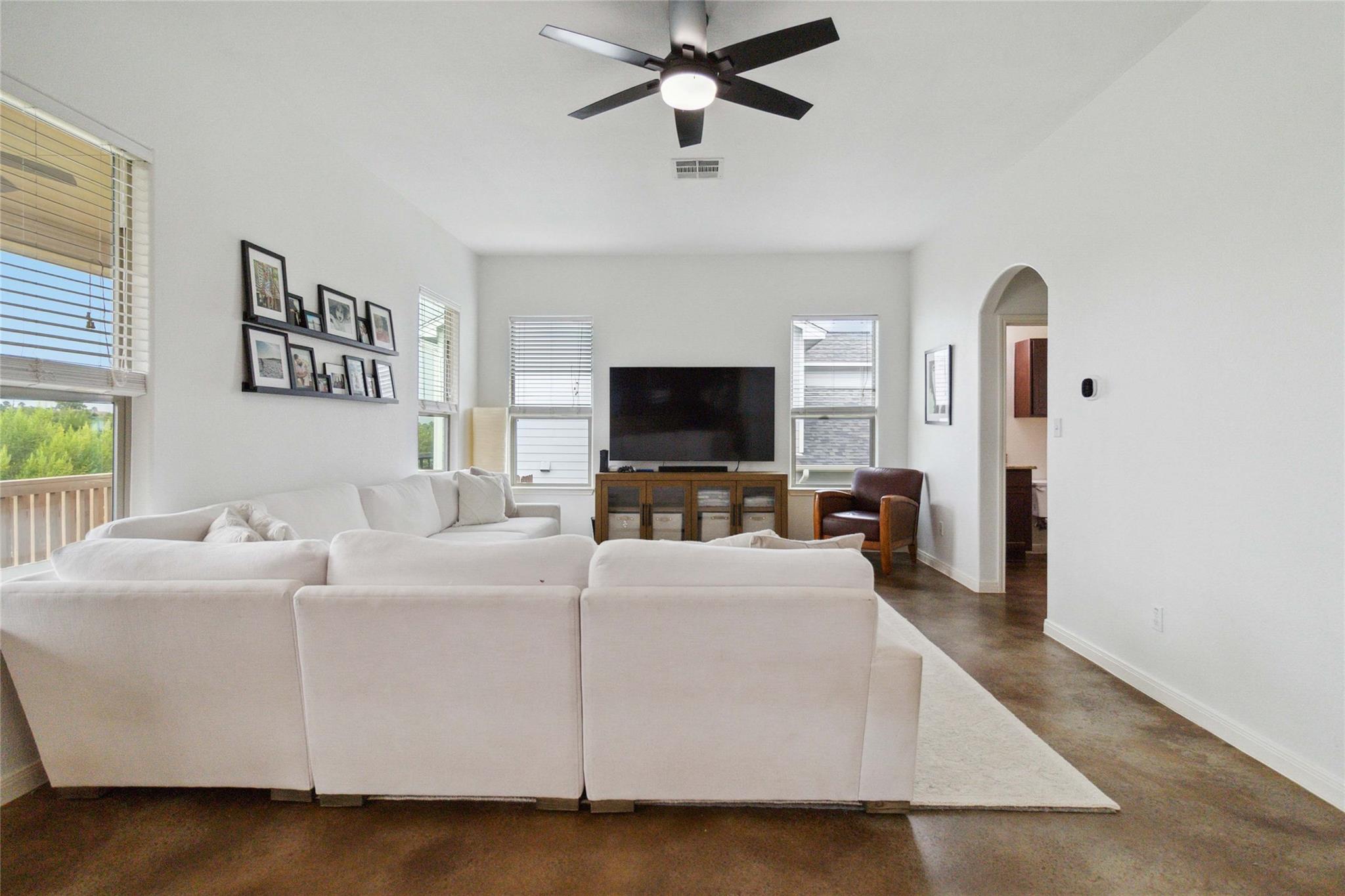 173 Kipahulu Dr, Bastrop, TX 78602