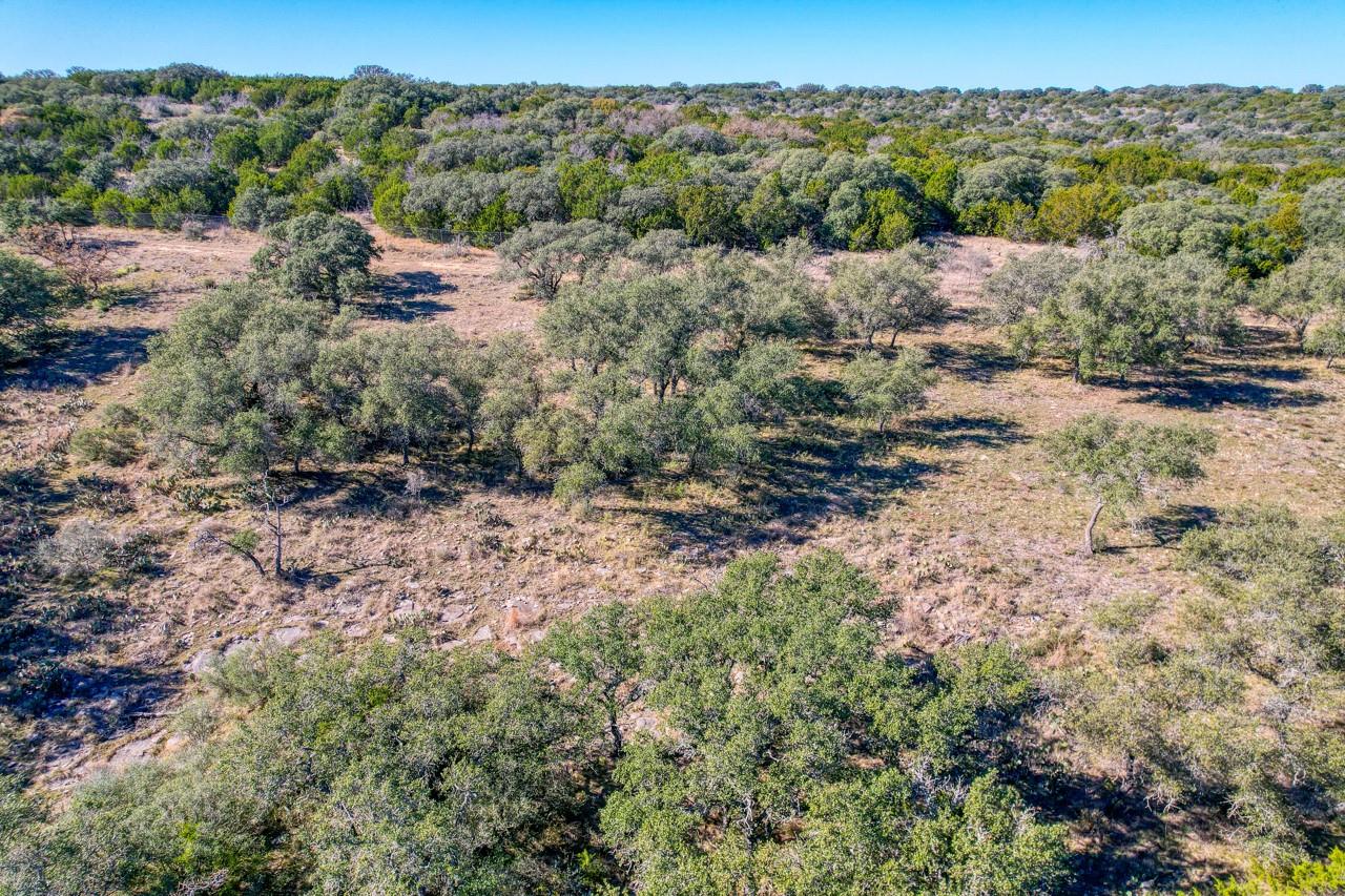 415 Longview Ln, San Saba, TX 76877