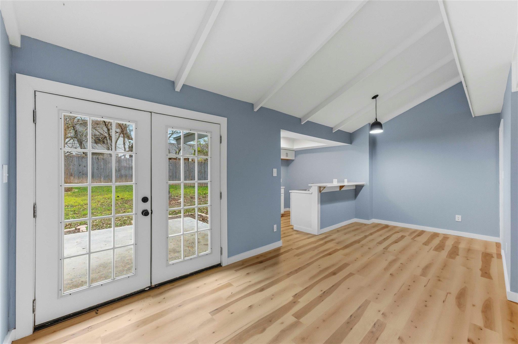 1112 Village Green Dr, Austin, TX 78753