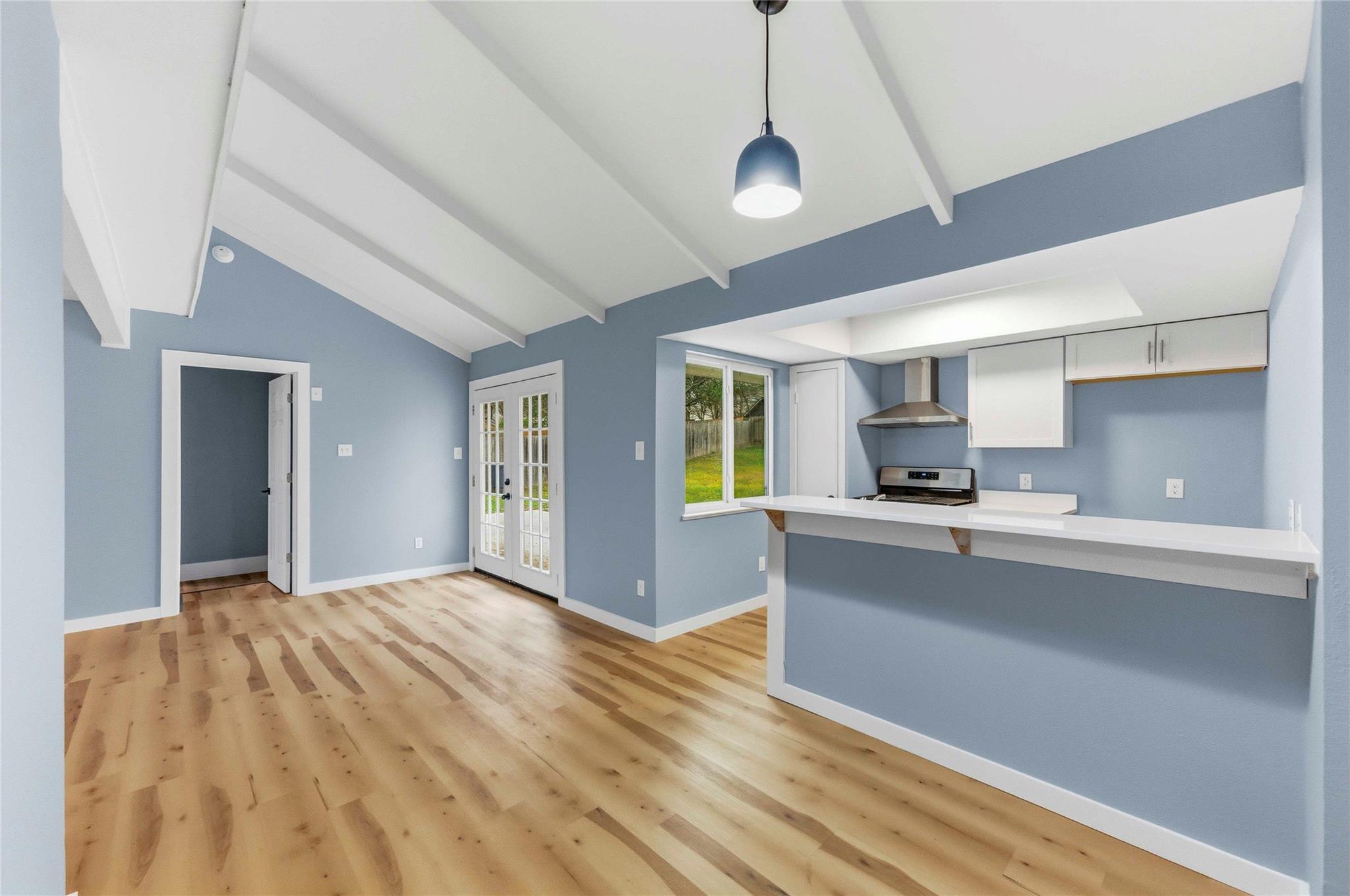 1112 Village Green Dr, Austin, TX 78753