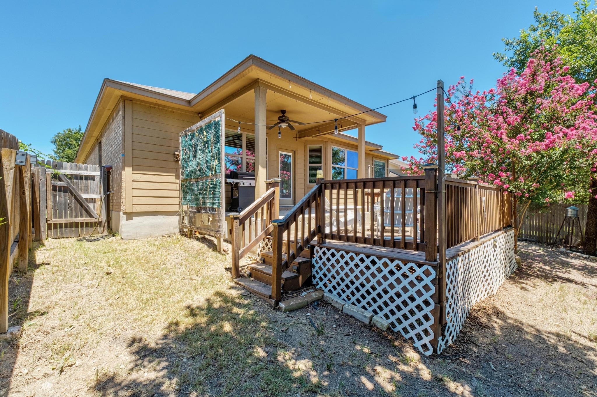 463 Tranquility Mtn, Buda, TX 78610