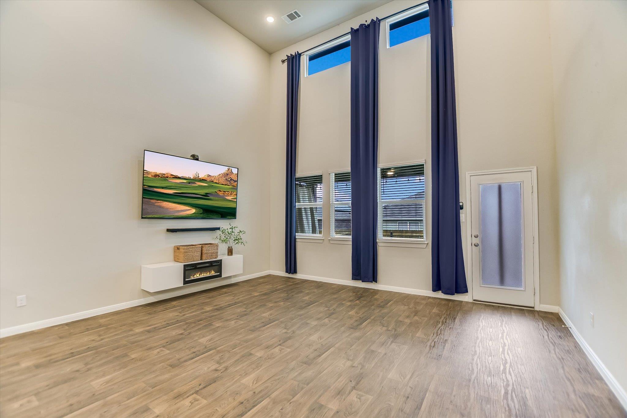 115 Callado Cir, San Marcos, TX 78666